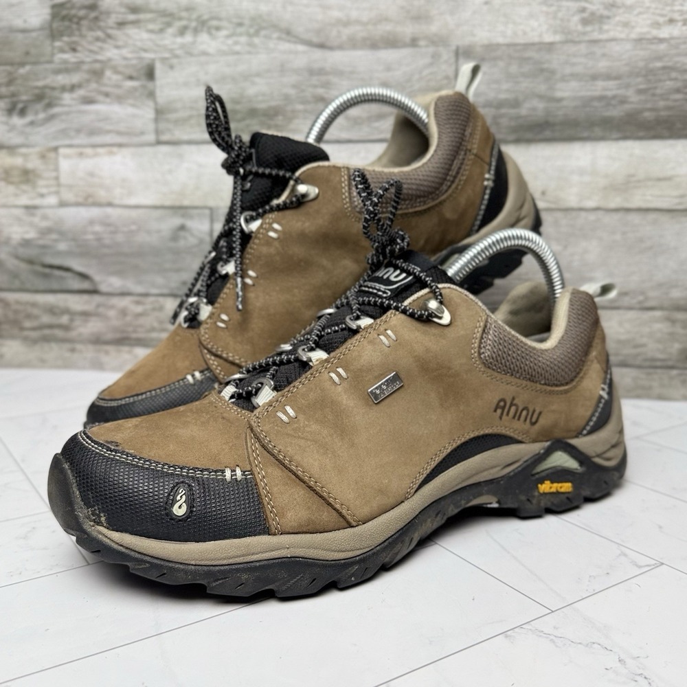 AHNU Montara 2 - Women's 9 - eVent Waterproof Vibram Soles Hiking Shoes Taupe